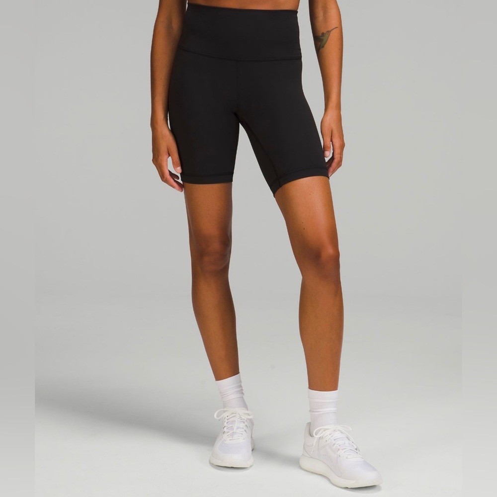 ✨LULULEMON Wunder Train High-rise Short 8”✨